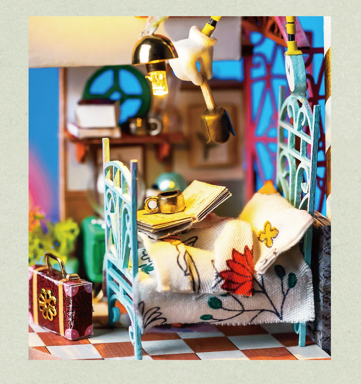 Rolife DIY Miniature Dollhouse - DS001- DS004