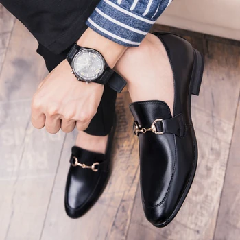 

Italian Dress Shoes Man Loafers Leather Shoes Male Business Suit Shoes Pointed Toe Formal Oxford Party Social Shoes Black