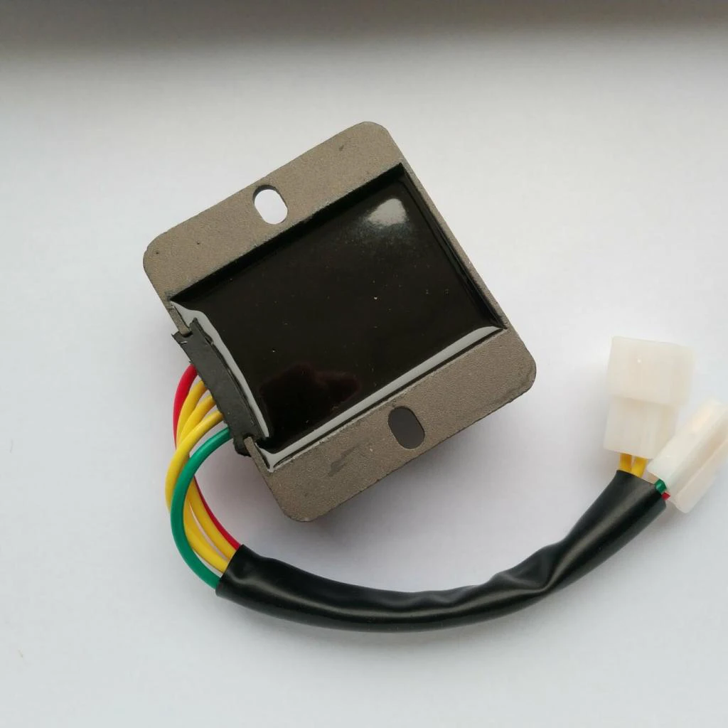 2 Plug Voltage Rectifier Regulator Fits for Hyosung GT650 Comet GV650 ST7 GT650S and Other Model, Black