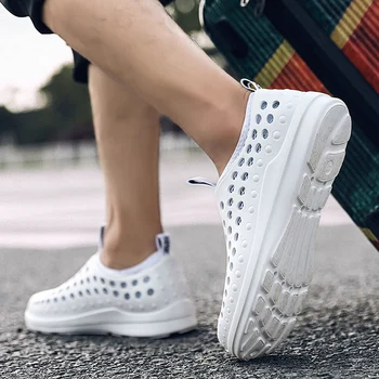 

2020 New Outdoor Lovers Sandals Summer Beach Sandals Men Clogs Crocse Shoes Sandale Homme Sandalias Homem Sandalet Size 35-44