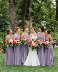 Светло-Фиолетовое шифоновое платье без рукавов с бретельками на шее для подружки невесты
