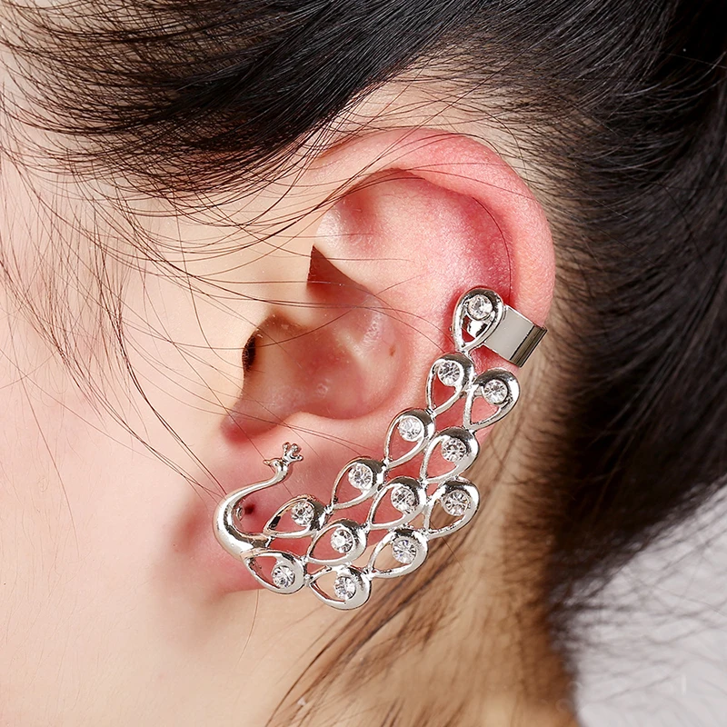 

Animal Earring Exquisite Crystal Peacock Ear Cuff Fashion Gothic Hook Clip Left Ear cuff Women No Pierced Jewelry Earring 5E1204