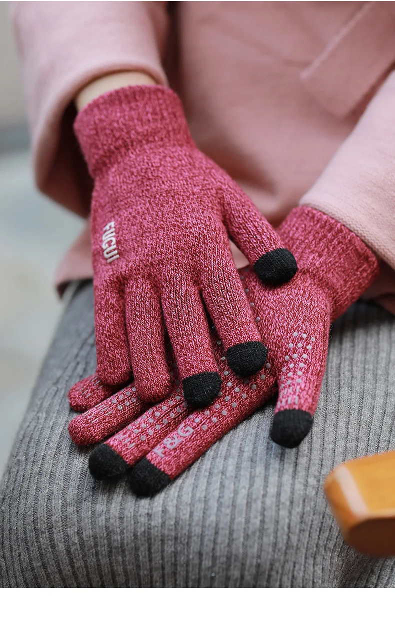 Female Knitted  Gloves