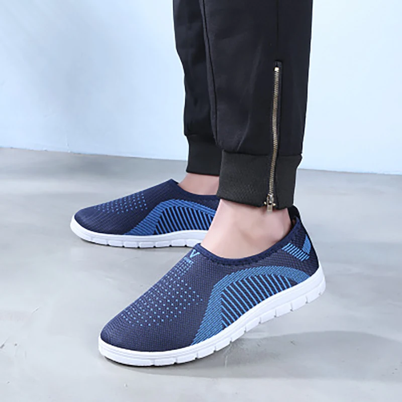 Женщины Mesh Цельнолитные обувь Повседневная мягкие женские кроссовки 2020 Woman