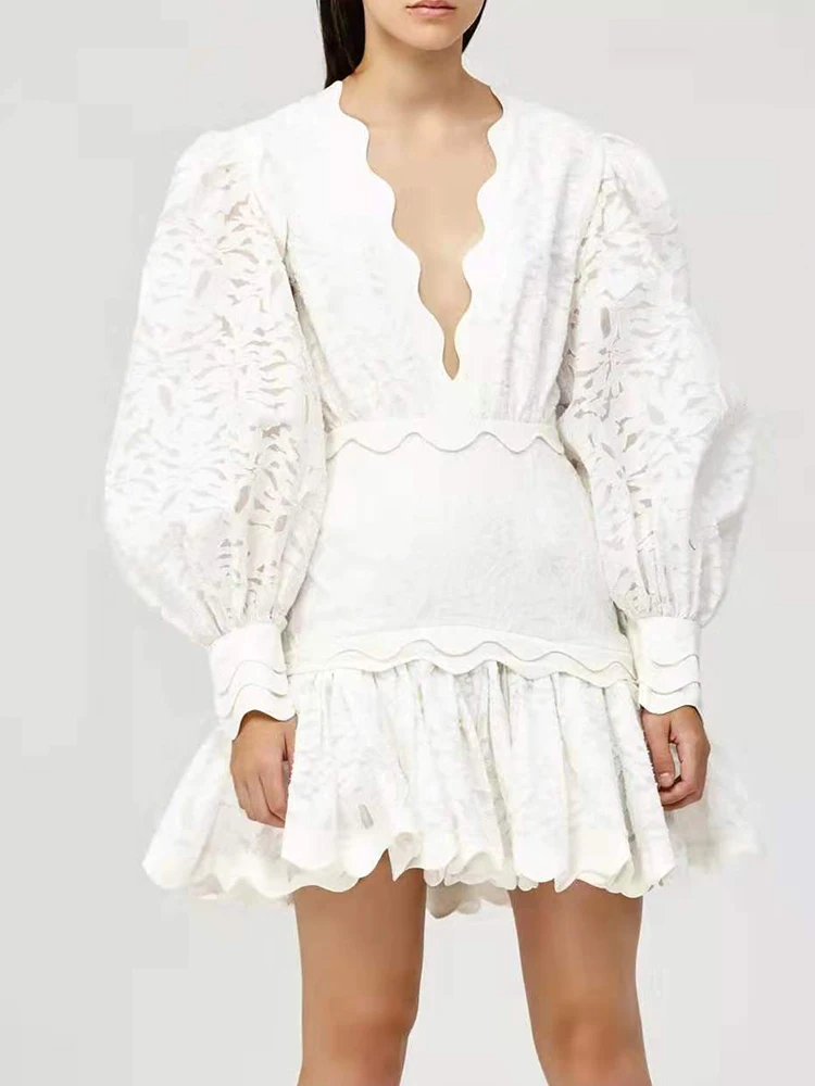 Волнистые края v образным вырезом фонари рукава контрастного цвета кружева