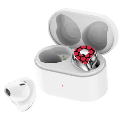 Red TWS Bluetooth 5.0 Earphone 6D Stereo Wireless Earphones IPX5 Waterproof Earphones 650mAh Headfree Earphones Bluetooth Earphone - Цвет: Red