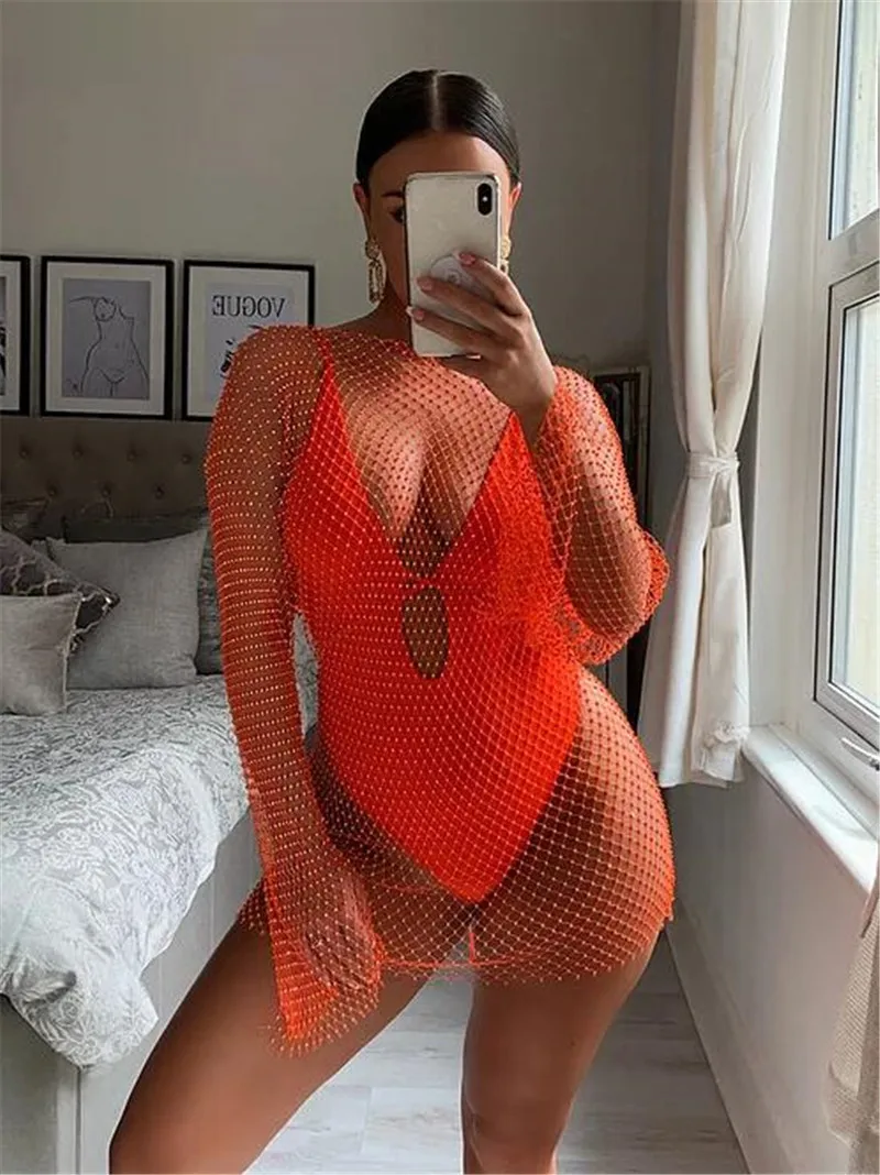 

New product 2019 Europe, spring and summer new long sleeved solid color grid flash drill round neck multi color mini dress