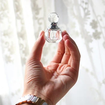 

25Pcs Factory Price 1ml Perfume Bottle Crystal Glass Essential oil Essence Liquid Fragrances Dispenser Refillable Cosmetic