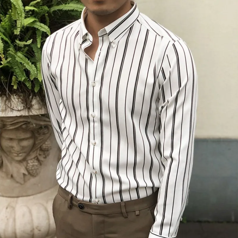 Рисунок 5 - Черная рубашка с полосатым отложным