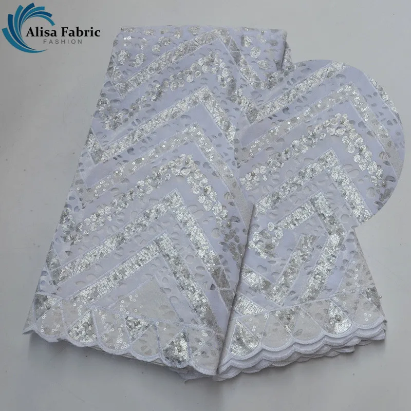 

Latest Velvet Design African Lace Fabrics 5 Yards/pcs 2019 High Quality French Sequins Lace Fabrics With Beads For Wedding Dress