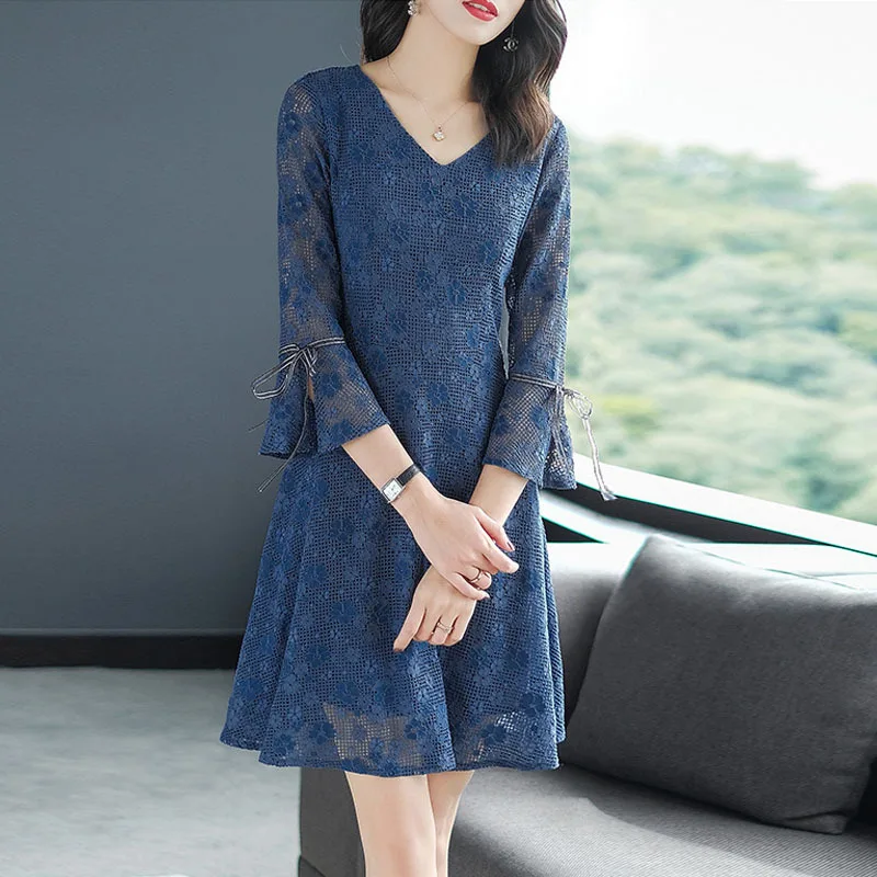 

Western Style Large Size Belly Covering Lace Dress Fat Mm Slimming by Age 2019 Spring Clothing New Style Kuotaitai WOMEN'S Dress