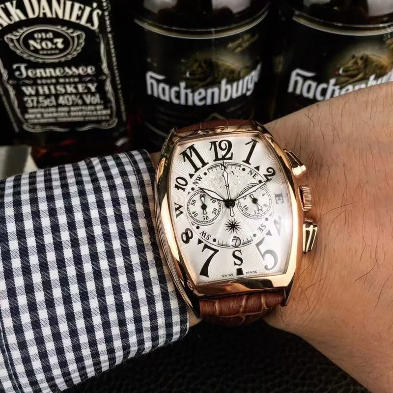 

WG09211 Mens Watches Top Brand Runway Luxury European Design Quartz Wristwatches