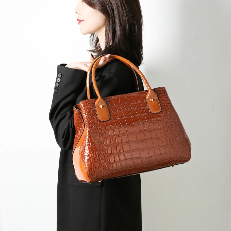 Women Vintage Classic Crocodile Pattern Handbag Tote Bag Shoulder Bags Top  Handle Satchel (Red) : : Beauty