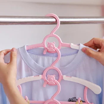 

5/10Pcs Cartoon Baby Hangers Plastic Towel Clothes Display Hanger with Rotating Hooks Multifunction Anti-Slip Kids Drying Racks