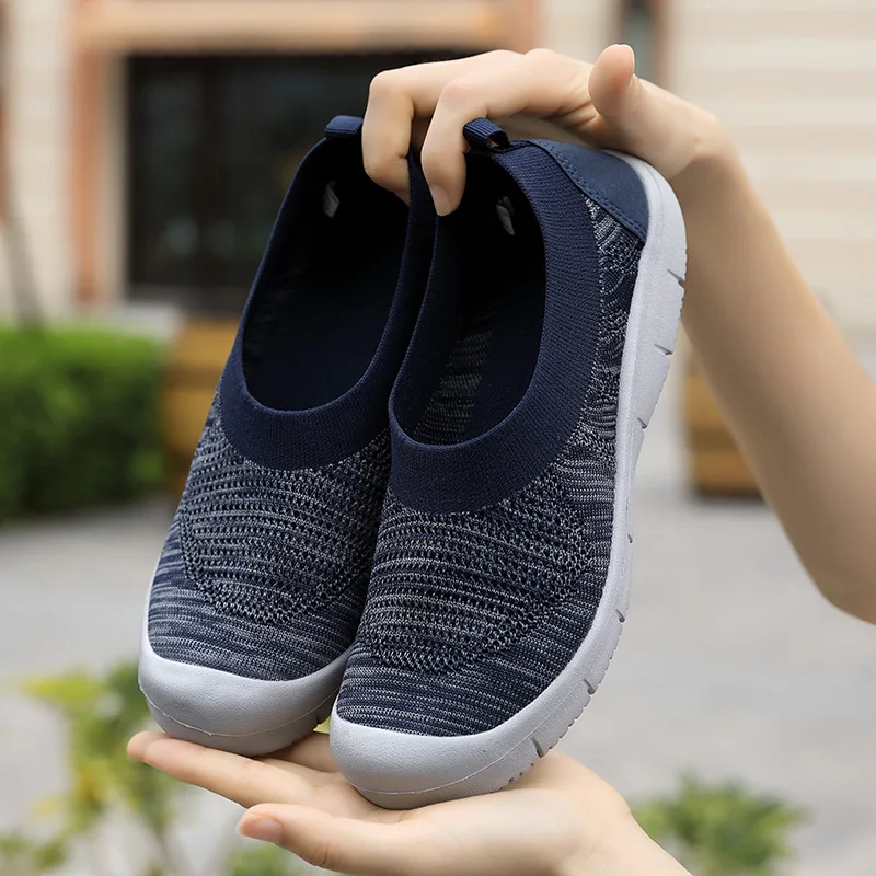 

2019 Summer Low-Cut Mom Shoes Soft Bottom Women's Comfortable Slip-on Loafers Large Size Fly Woven Breathable Mesh Shoes