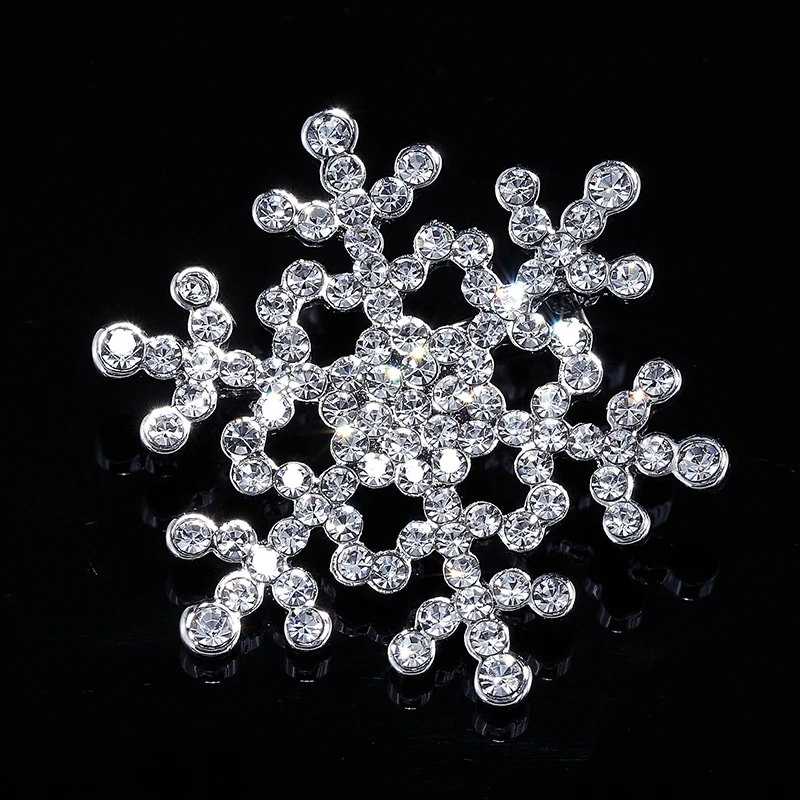 

New Winter woman Fashion Brooch Sparkling Crystal Rhinestones Large Snowflake Brooch Pins Jewelry Brooches lady Christmas Gift