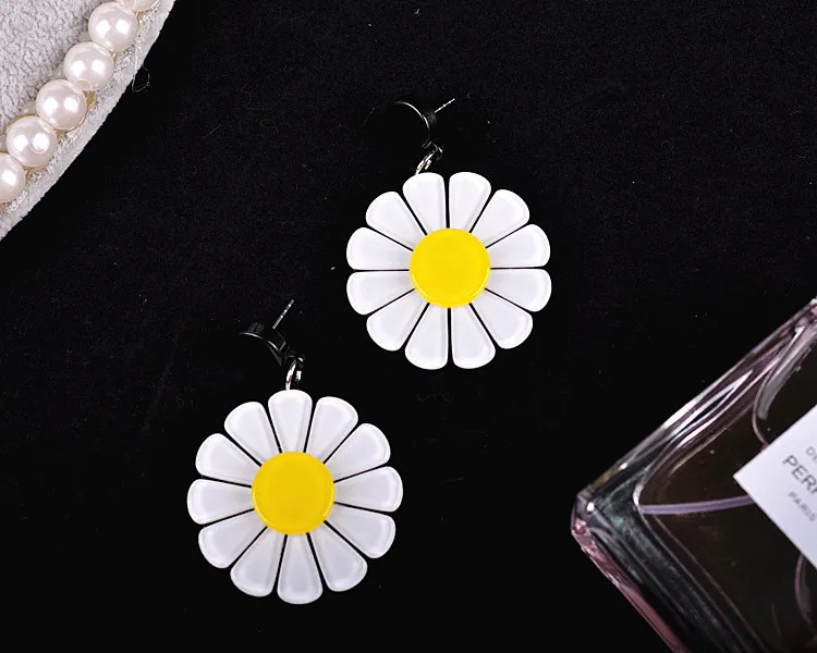 HTB1ZFtsN4TpK1RjSZR0q6zEwXXa7