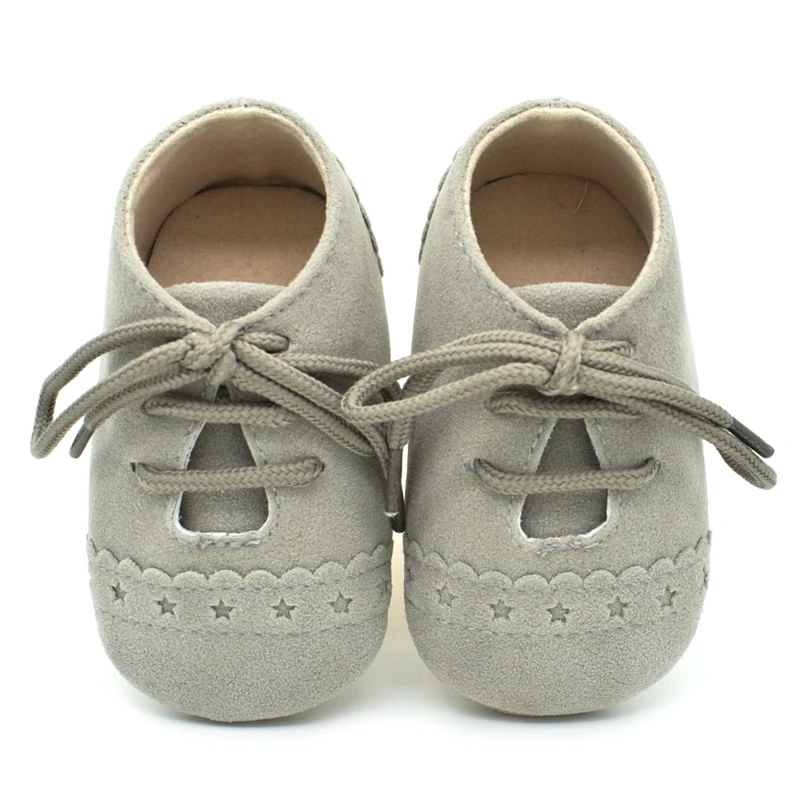Обувь для новорожденных мальчиков и девочек; нескользящая обувь из мягкого нубука; мокасины; обувь для малышей - Цвет: Light grey