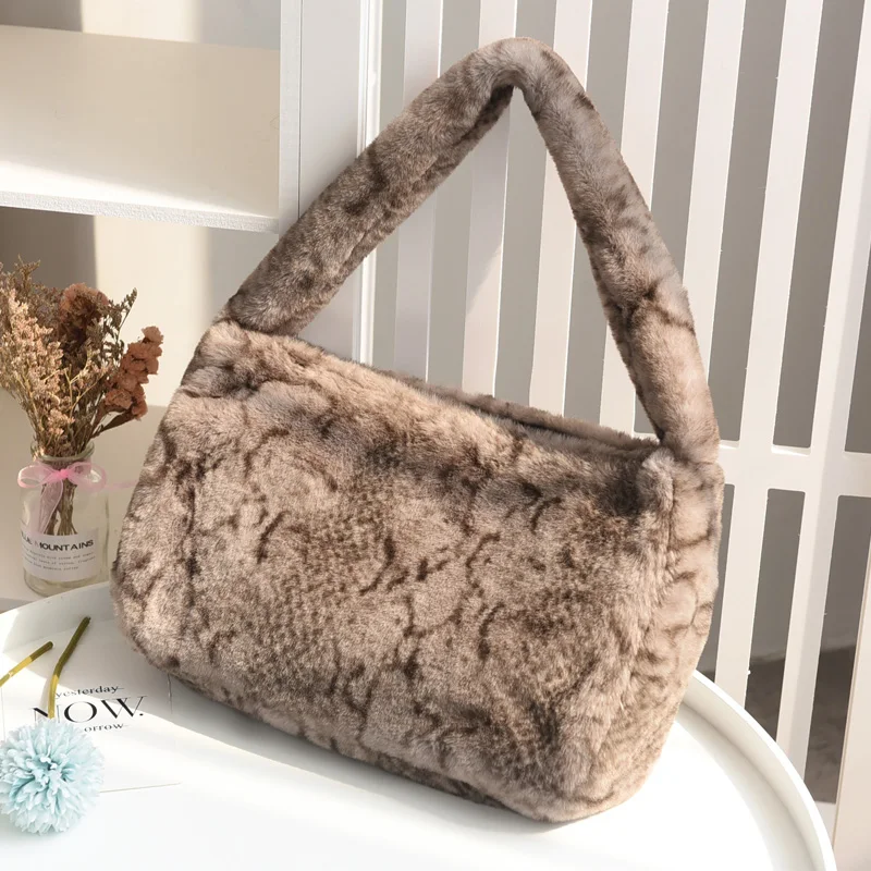 

Serpentine Pluffy Plush Women Shoulder Bag Winter Soft Faux Fur Women's Handbags High Capacity Totes Bags For Women 2020 Fashion
