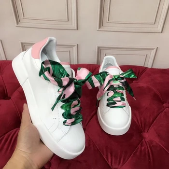 

Silk Lace Design Women Graffiti Heart Metal Decoration Shoes Brand Fashion Girl White Sneakers Casual Running Platform Sneakers