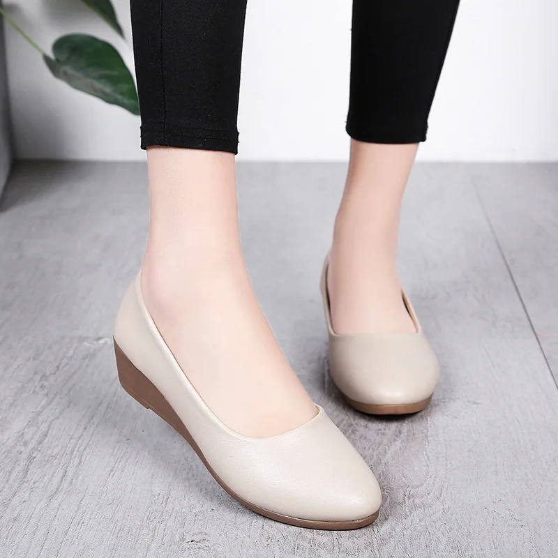 

2018 Autumn And Winter New Style WOMEN'S Shoes Slanted Heel Comfortable round Moccosins Semi-high Heeled Low-Cut Mom Shoes Casua