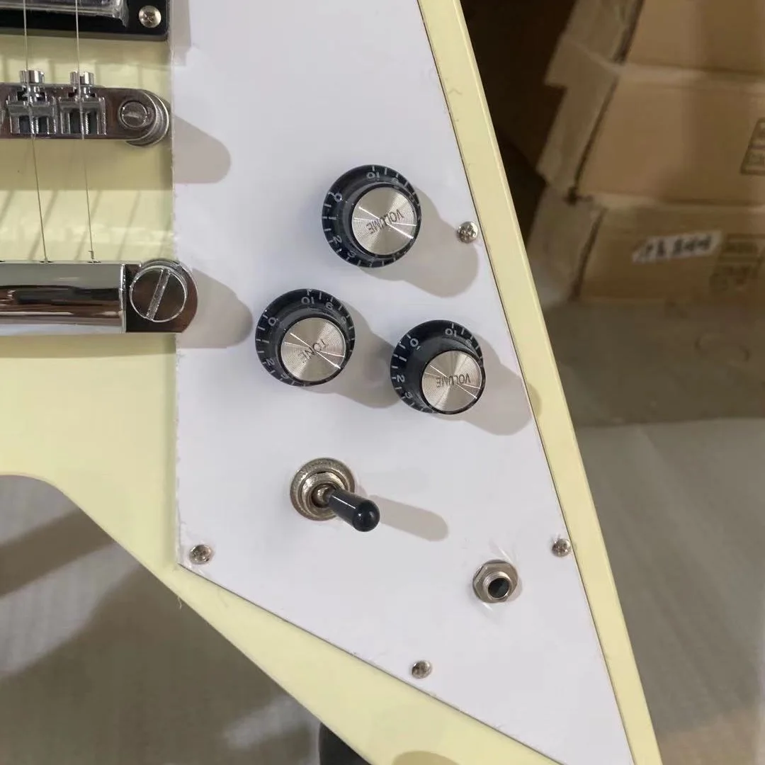 Fly-V Electric Guitar Cream Yellow Color Mahogany Body Rosewood Fingerboard High Quality Guitarar Free Shipping
