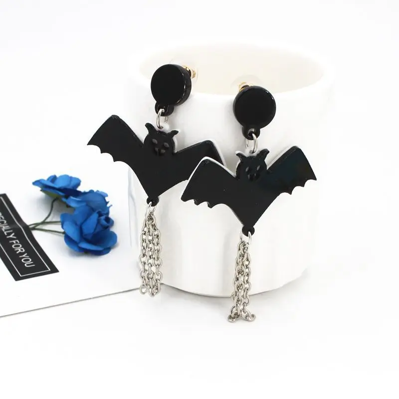 

Halloween Fashion Cool Acrylic Long Tassel Black Bat Dangle Earrings Creative Bat Chain Fringed Drop Earrings For Women Jewelry