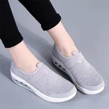 

Outdoor Walking Shoes Increased Thick-Soled Woman Sneakers Skid-Proof Women Sport Shoes