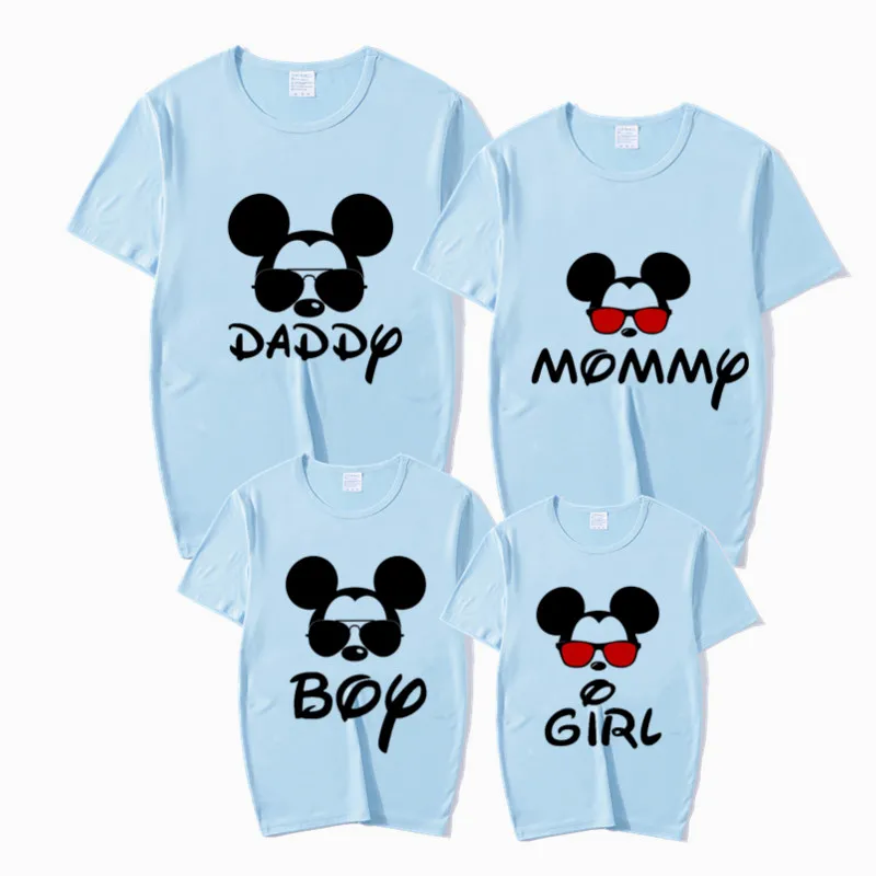 Семейные футболки с зеркальной мышкой; одинаковые комплекты с принтом мыши; футболка для мамы, папы и сына; одежда для маленьких девочек; семейная одежда; детская футболка