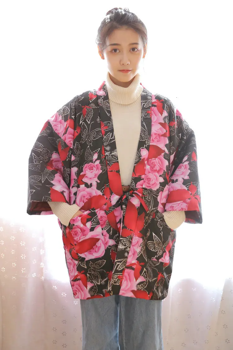 Японское зимнее женское теплое кимоно толстое хлопковое Стеганое пальто Haori ватная хлопковая верхняя одежда с цветочным принтом Свободное пальто W035