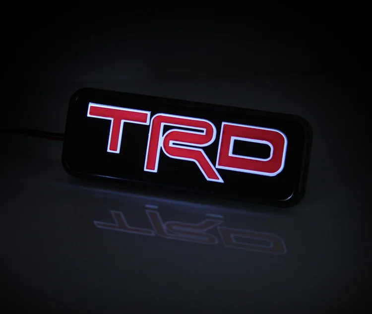 Блестящие TRD Автомобильные логотипы светодиодный автомобиль передняя решетка Прохладный ремонт украшения TRD светильник логотип автомобиля trd светодиодный знак