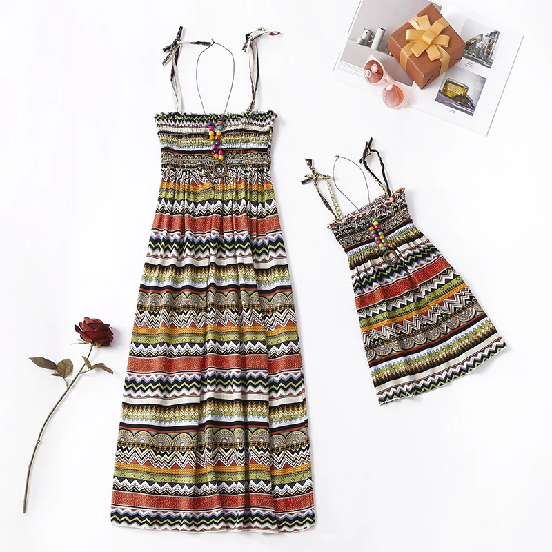 Summer Family Dress Mother and Daughter Matching Outfits Bohemian Beach Floral Sundress Dresses For Mom Girl Family Look Sets - 2