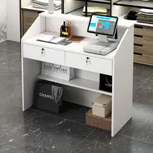 Comptoir de Bar, bureau de réception, boutique de vêtements, magasin de thé au lait