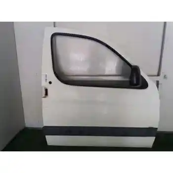 

9004W2 RIGHT FRONT DOOR PEUGEOT PARTNER (S1)