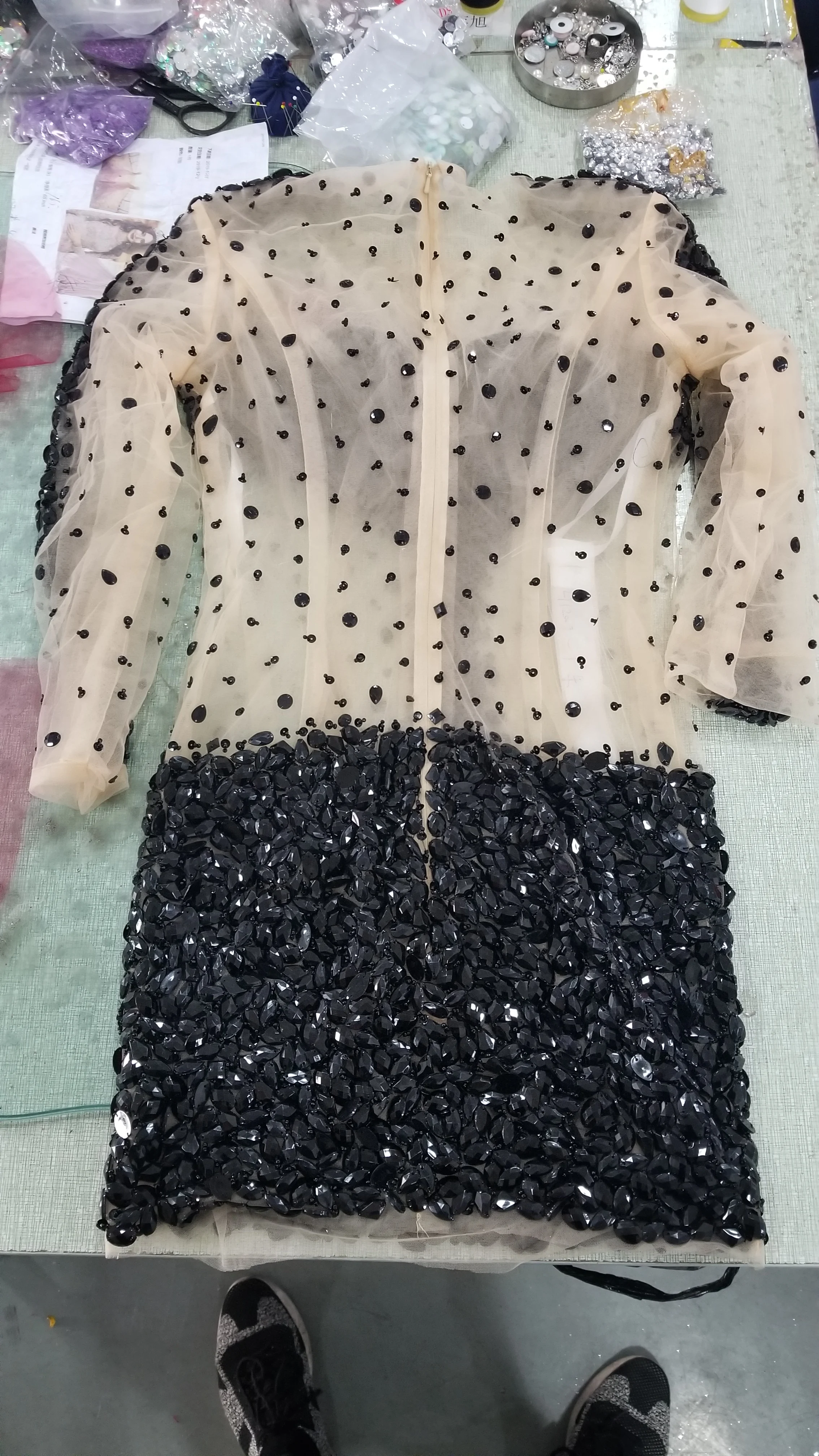 Sexy See Through Prom Dresses Short Black Long Sleeves Crystal Beads Mini Graduation Party Evening Dresses Plus Siz