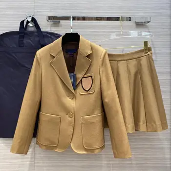 

2 Pieces Set Women Zipper Blazer Jacket and Mini Pleated Skirt Suit Set Luxury Brand High-end Design Sweetweat Casual Lapel Sets