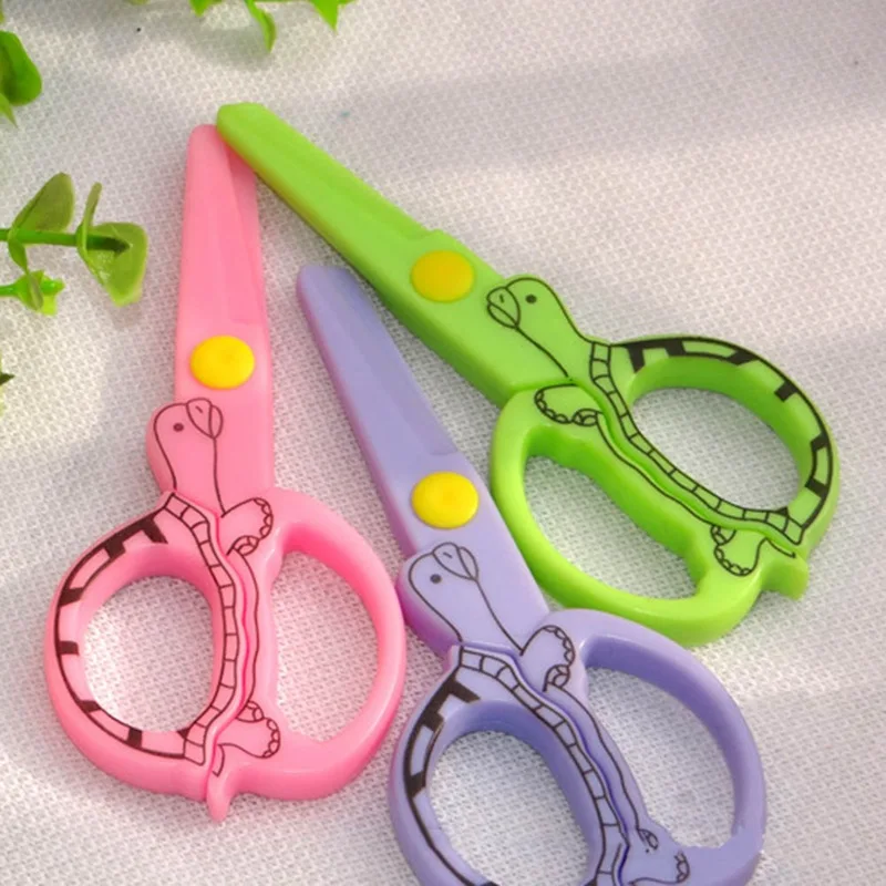 Tijeras de plástico con dibujos Kawaii para manualidades, tijeras de seguridad para papel recortes, papelería de regalo coreana, envío directo