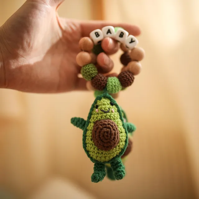1 Pc Customized Baby Name Teether Bracelet Avocado Beech Wooden Pendant Newborn Rattle Toys Infant Teething Rattle Shower Gift 2
