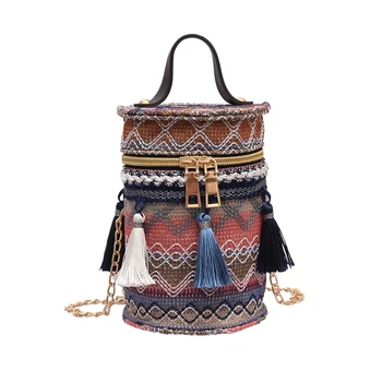 

Bucket Bag Messenger Bag Ladies Fringed National Wind Shoulder Bag Chain Cylindrical Woven Bag Red
