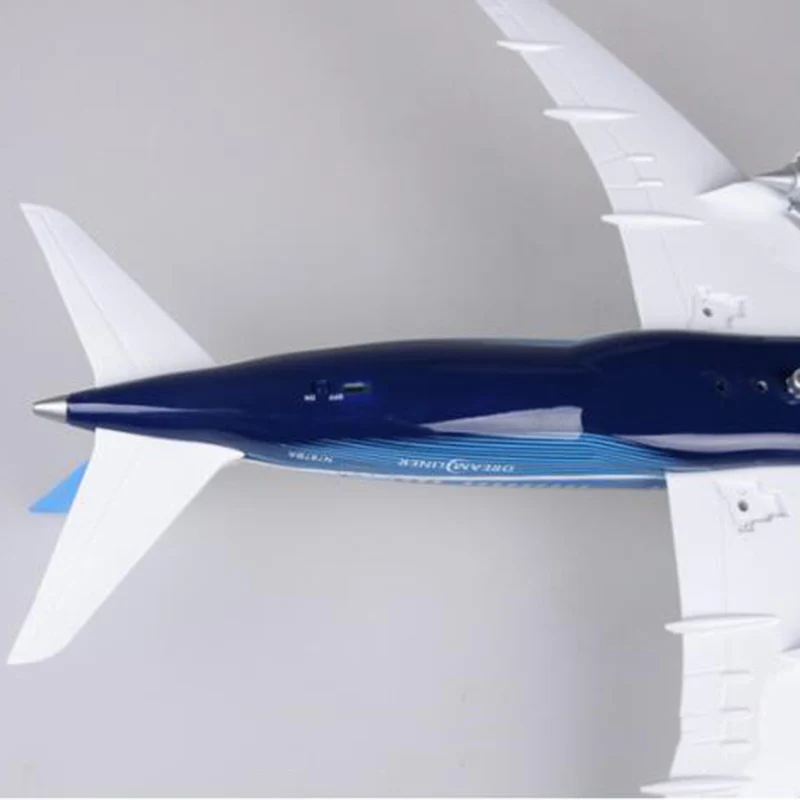 47 см игрушечные модели самолетов Boeing B787 Dreamliner Модель самолетов со светом и колесами 1/130 масштабная модель полученная литьем под давлением пластиковая Смола самолет