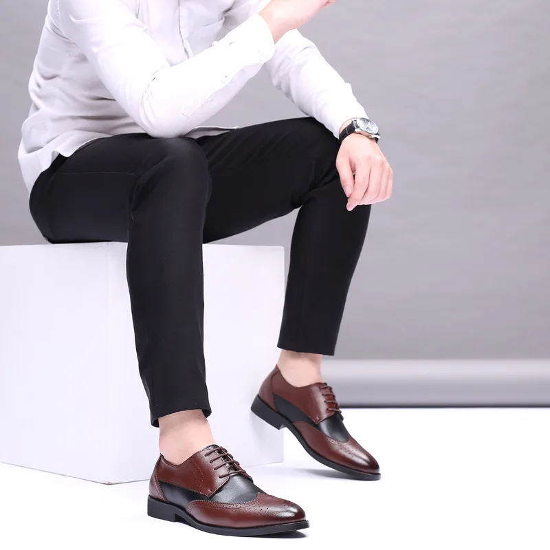 British Style Men's Trend Pointed Toe Brogues Shoes Men Wedding Leather Dress Shoes Black With White Formal Men