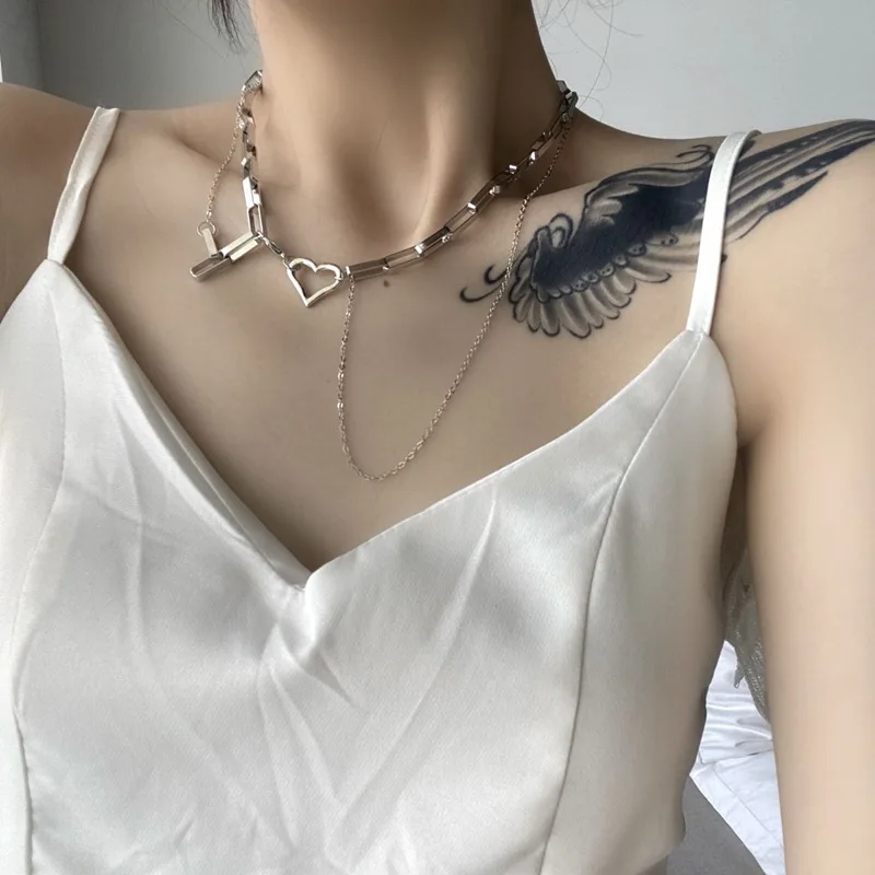 

Retro Creative Multi-layer Metal Star Love Multi-layer Clavicle Chain Collar Necklace Women's Punk Neck Collar Collar Jewelry