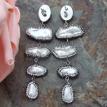 

E082414 White Biwa Pearl Earrings