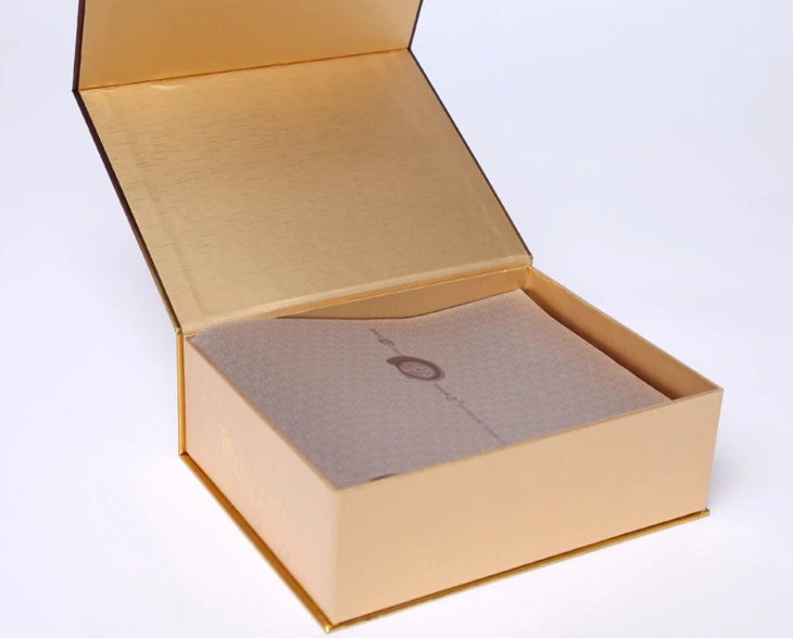 Caja negro de regalo gruesa de cartón - Caja de regalo de cartón vinculante  comprar al por mayor