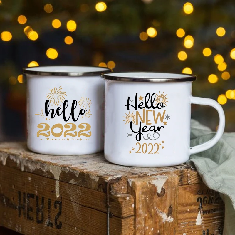 

Happy New Year Creative Enamel Mugs Party Drinks Coffee Wine Beer Juice Milk Cups Glass Vintage Water Cup Handle Drinkware Gifts