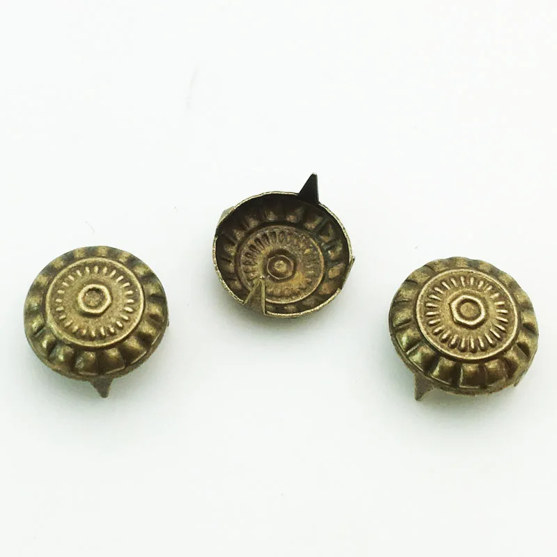 100/200PCS Round Metal Bronze Four Fastener Brads Spikes Scrapbooking Embellishment Crafts Pushpin Studs Decoration 11mm WD0274 metal brads
