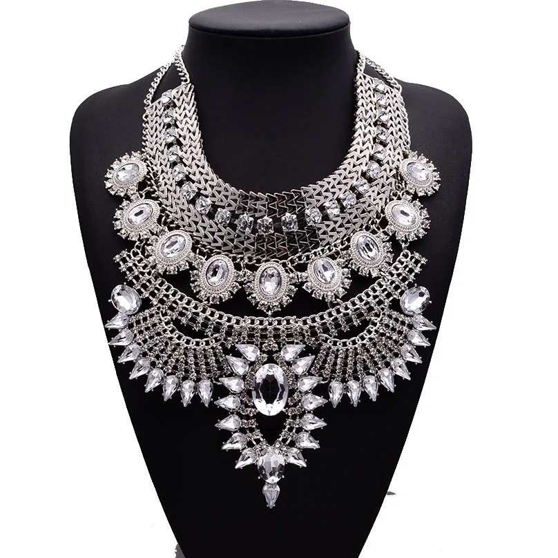 

Europe And America Classic Retro Exaggeration Big Necklace Women's Cool Metal Diamond Set Hollow out jia zuan Sweater Chain Acce