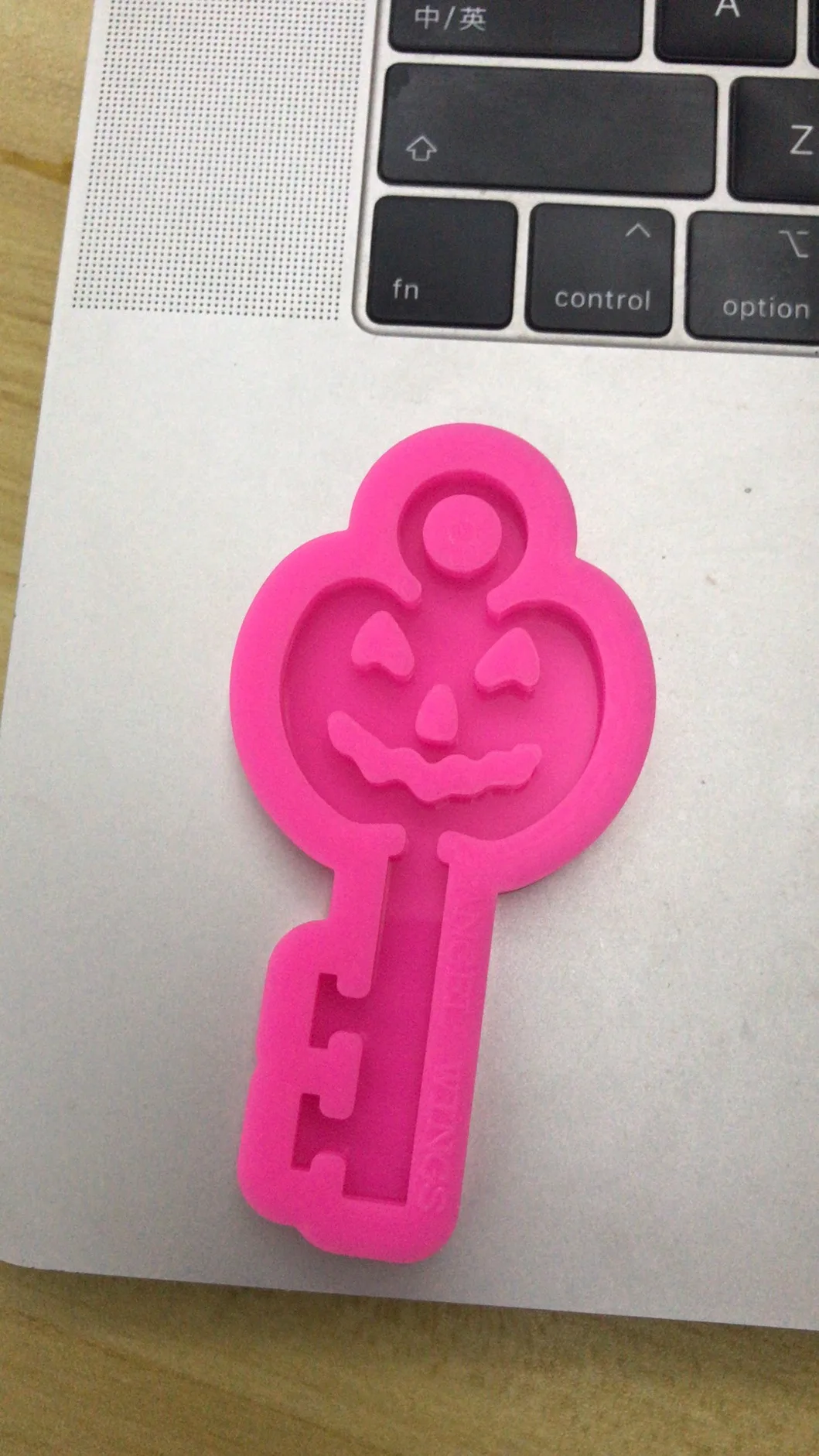 DY0569 Shiny Pumpkin Key Shape Keychain Mould Silicone Epoxy Resin Mold Necklace Jewellery Making| | - AliExpress