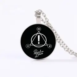 Загадок музыкальной группы Panic на дискотеке ожерелье минимализм модный символ стеклянный подвесной брелок хипстер длинное ожерелье