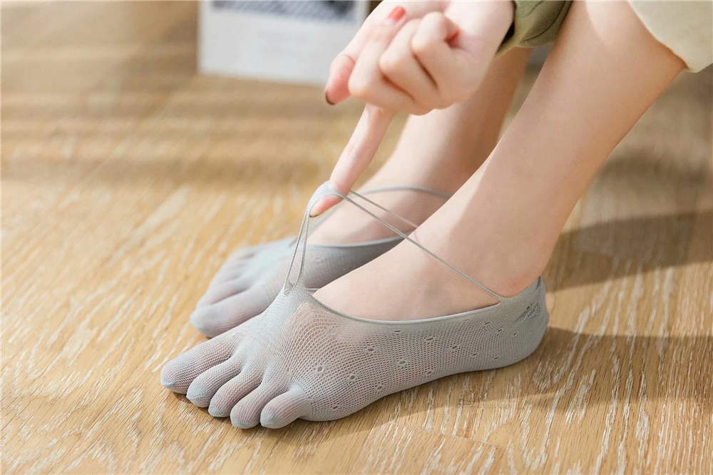 Damen Sommer Fünf-Zehen-Socken Ultradünne Lustige Unsichtbare Zehensocken Silikon Rutschfeste Anti-Reibungs-Fußschützer – Detail 9